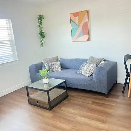 Beautiful Studio 10 Min From The Beach 1